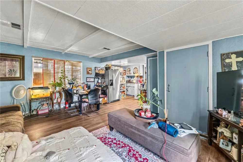 20683 Waalew Road #B49 Apple Valley, CA 92307