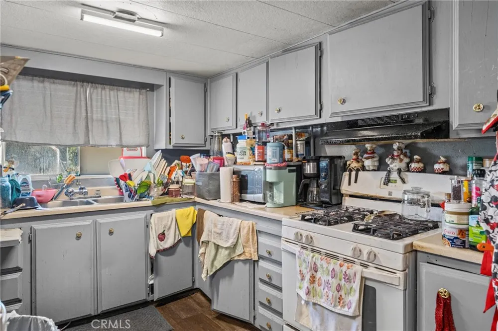 20683 Waalew Road #B49 Apple Valley, CA 92307