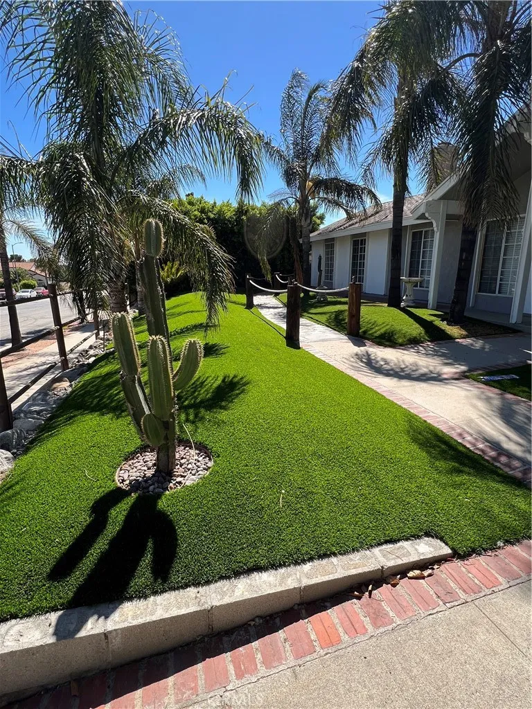13747 Polk Street Sylmar, CA 91342
