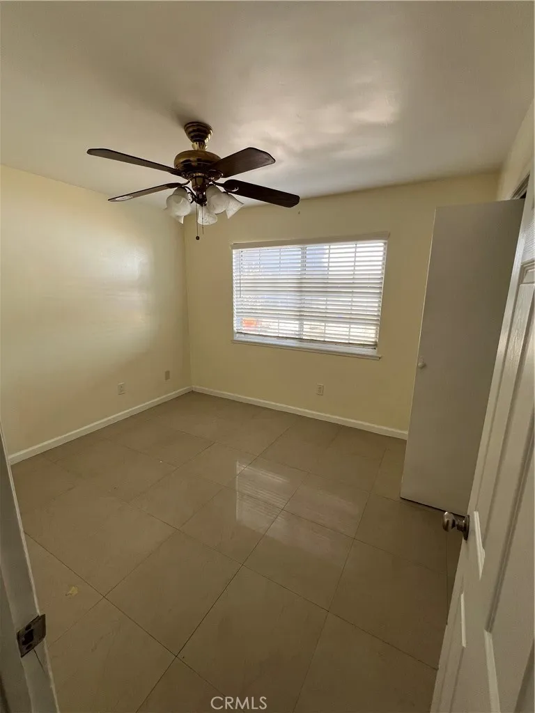 13747 Polk Street Sylmar, CA 91342