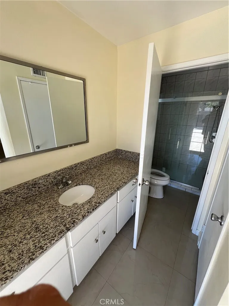 13747 Polk Street Sylmar, CA 91342