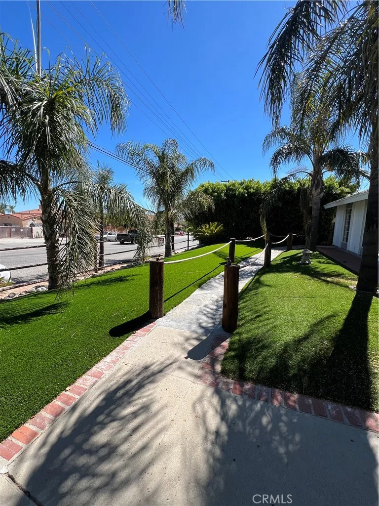 13747 Polk Street Sylmar, CA 91342