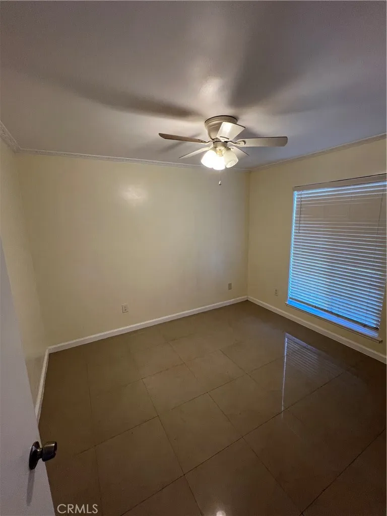 13747 Polk Street Sylmar, CA 91342
