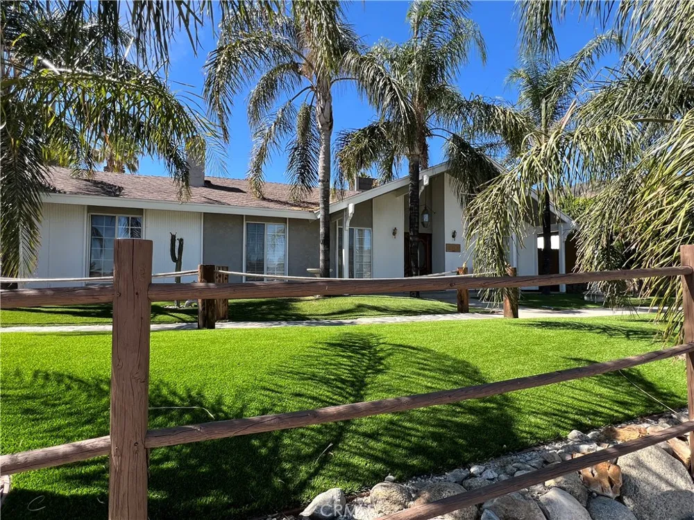 13747 Polk Street Sylmar, CA 91342