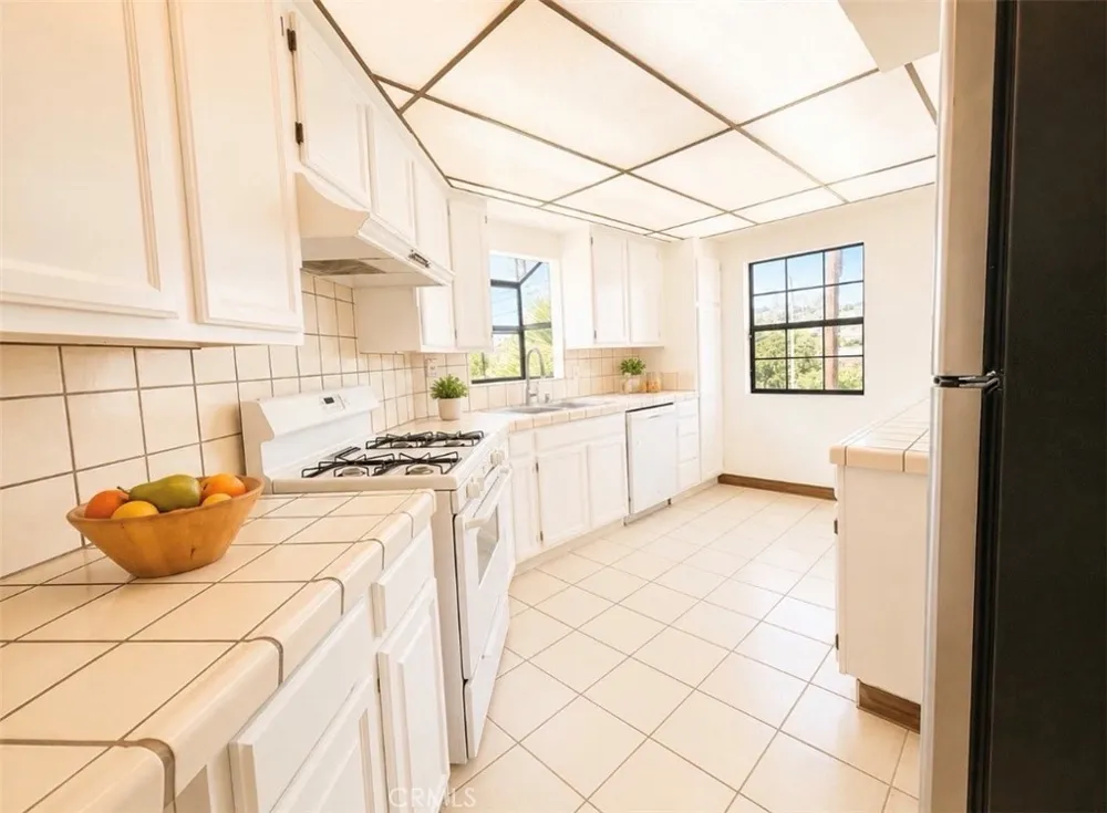 5034 Templeton El Sereno, CA 90032