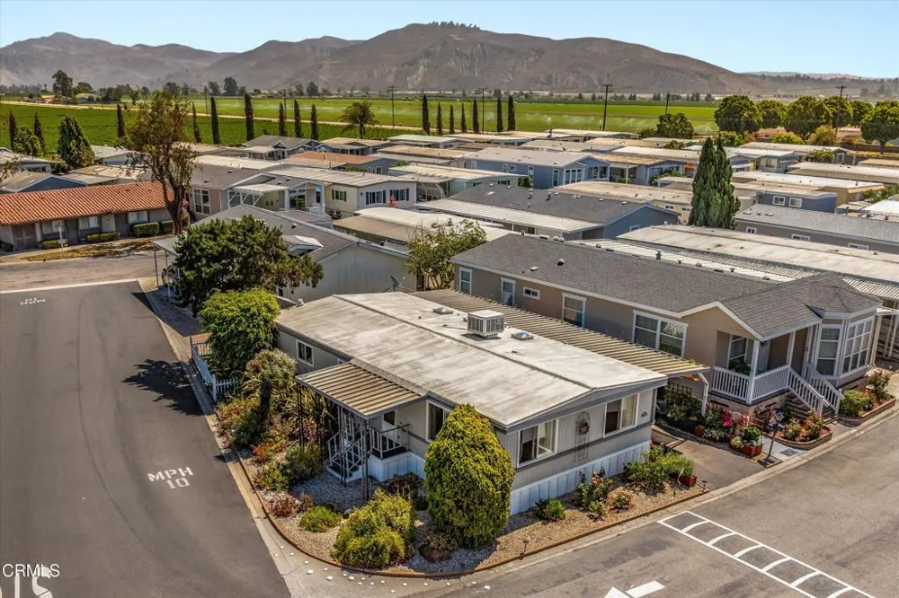 10 Wisteria Way Ventura, CA 93004