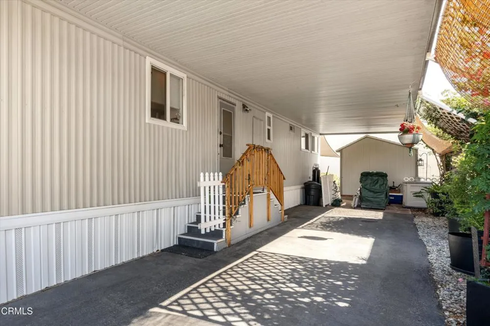 10 Wisteria Way Ventura, CA 93004