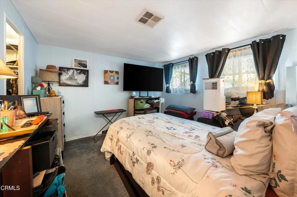10 Wisteria Way Ventura, CA 93004