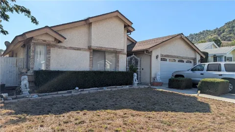 1122 Reggio Place