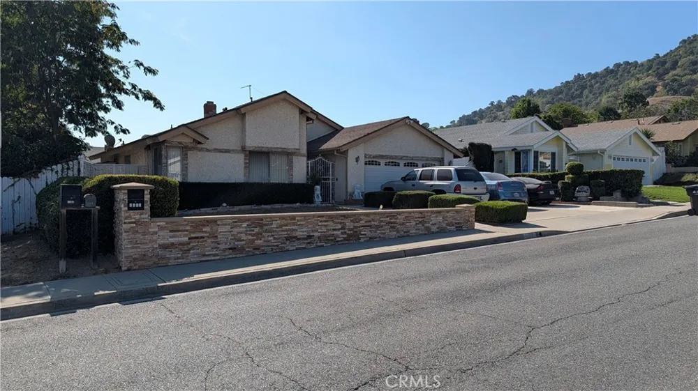 1122 Reggio Place Pomona, CA 91766