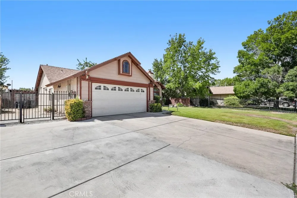 4100 E Avenue Q11 Palmdale, CA 93552