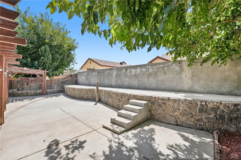 4100 E Avenue Q11 Palmdale, CA 93552