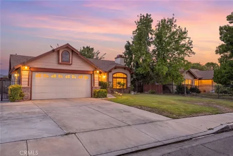 4100 E Avenue Q11