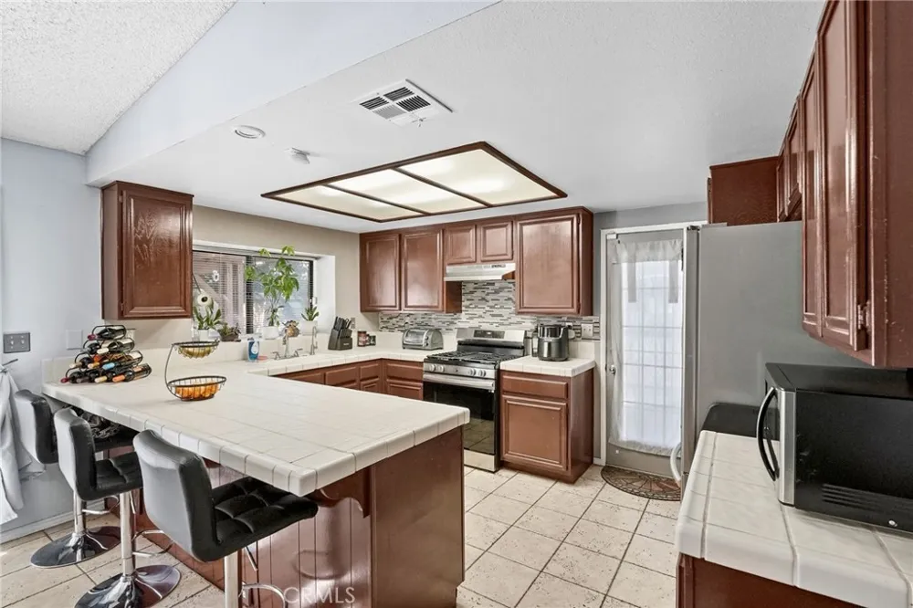 4100 E Avenue Q11 Palmdale, CA 93552