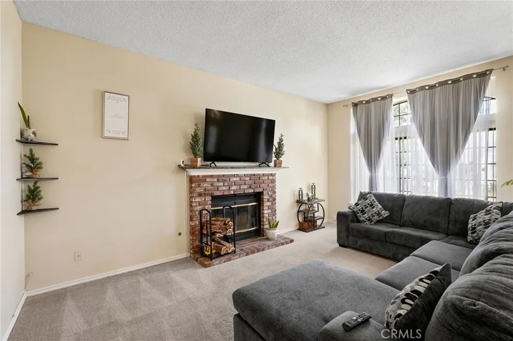 4100 E Avenue Q11 Palmdale, CA 93552