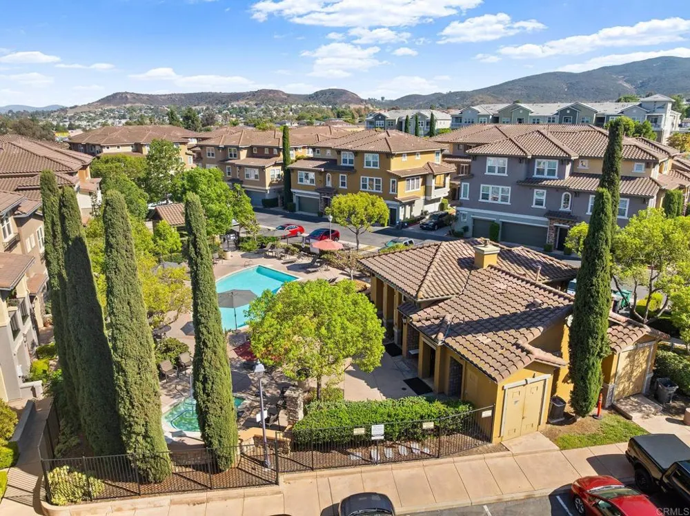 141 Via Montisi Santee, CA 92071