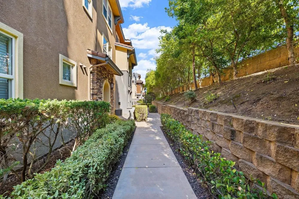 141 Via Montisi Santee, CA 92071