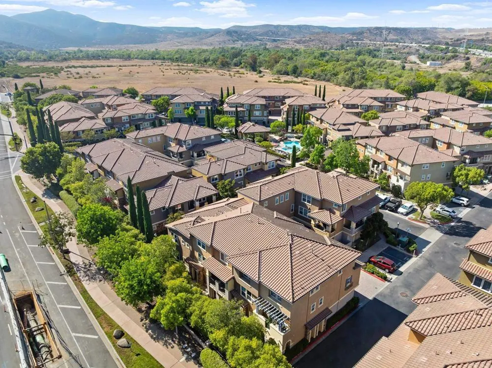 141 Via Montisi Santee, CA 92071