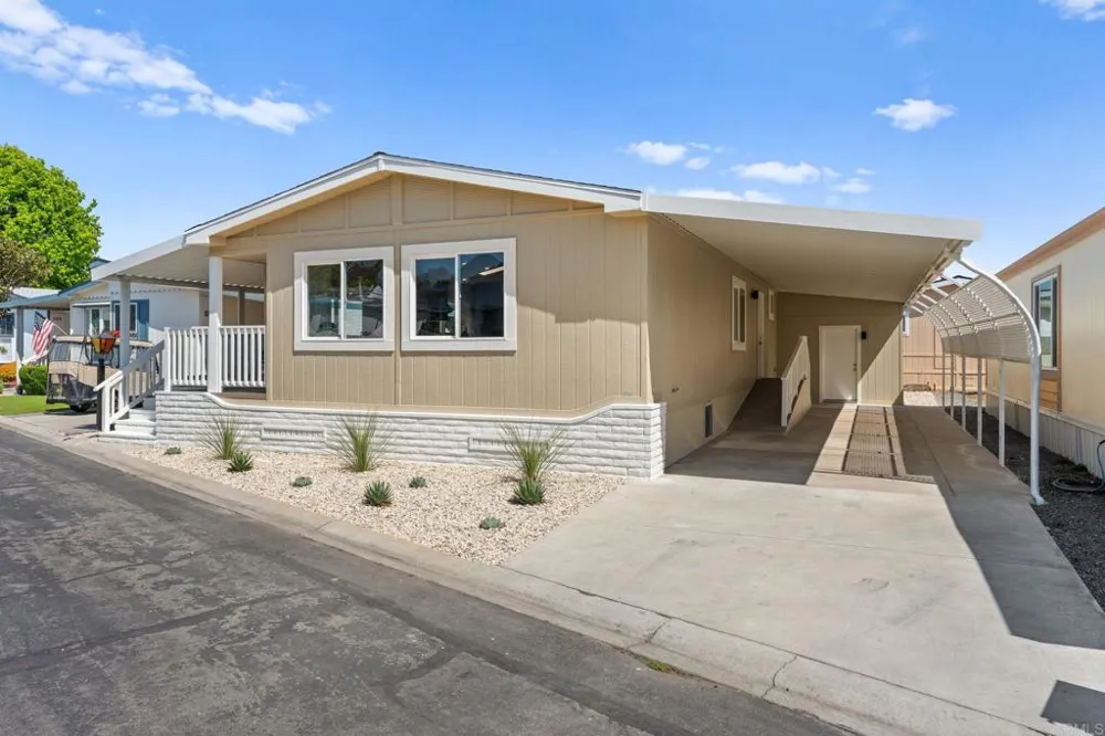3473 Don Ortega Drive Carlsbad, CA 92010