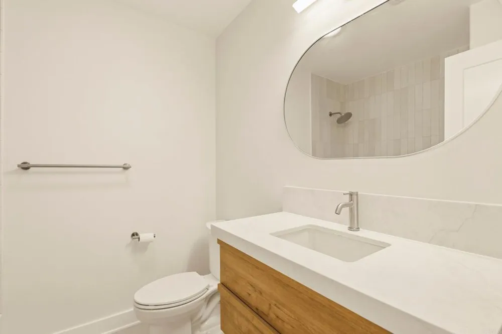 361 E Indian Rock Road Vista, CA 92084