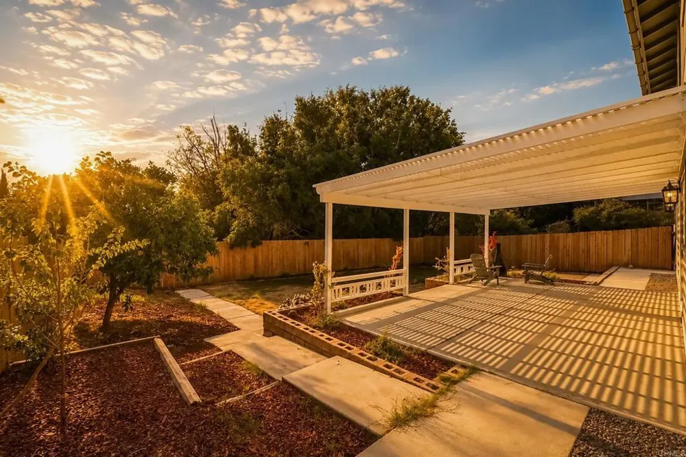 361 E Indian Rock Road Vista, CA 92084