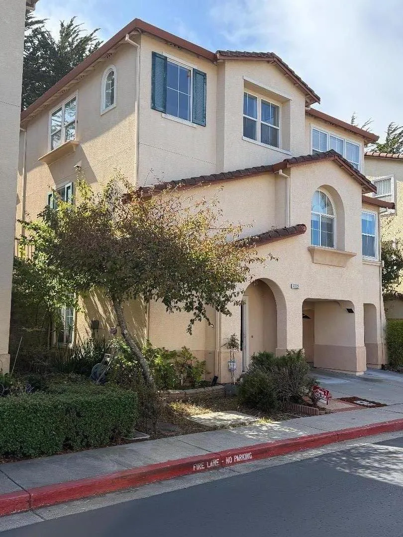 7222 Shannon Park Court South San Francisco, CA 94080