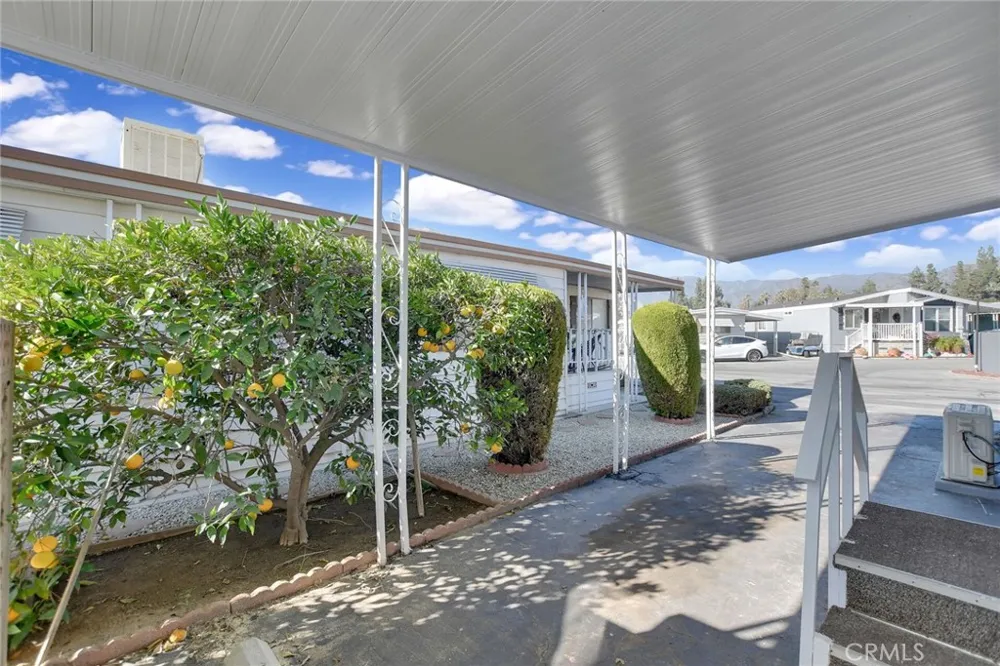 840 Foothill Boulevard #27 Azusa, CA 91702