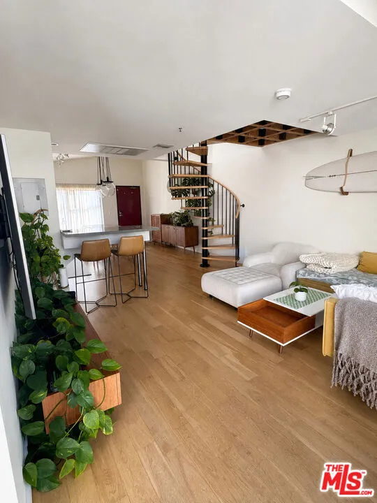 700 Main Street #17 Los Angeles, CA 90291
