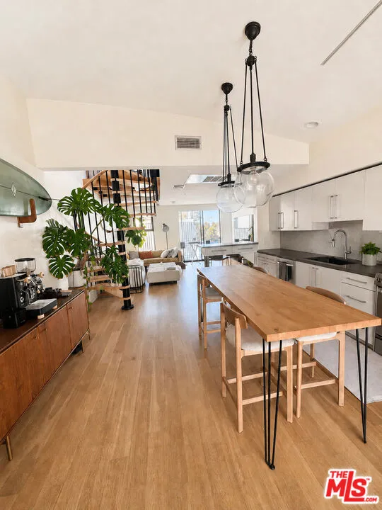 700 Main Street #17 Los Angeles, CA 90291