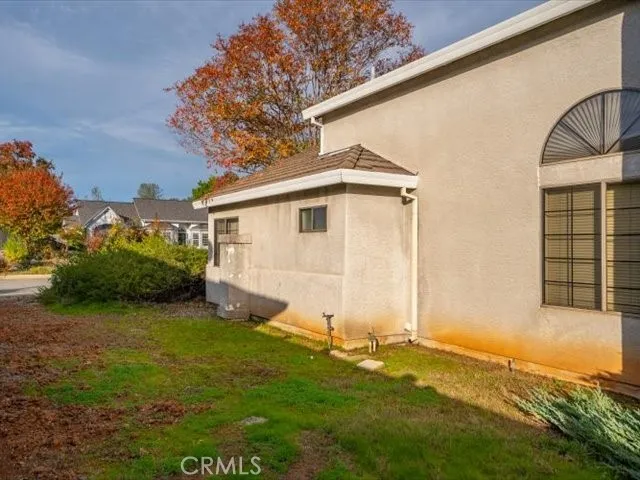 2132 Hope Lane Redding, CA 96003