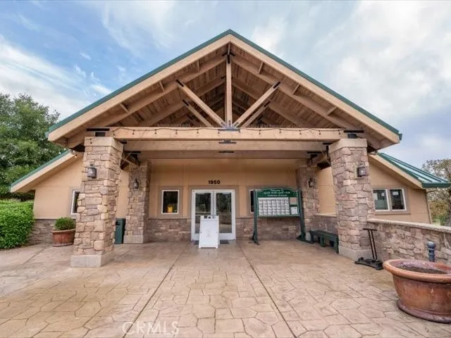 2132 Hope Lane Redding, CA 96003