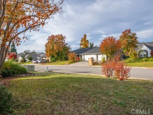 2132 Hope Lane Redding, CA 96003