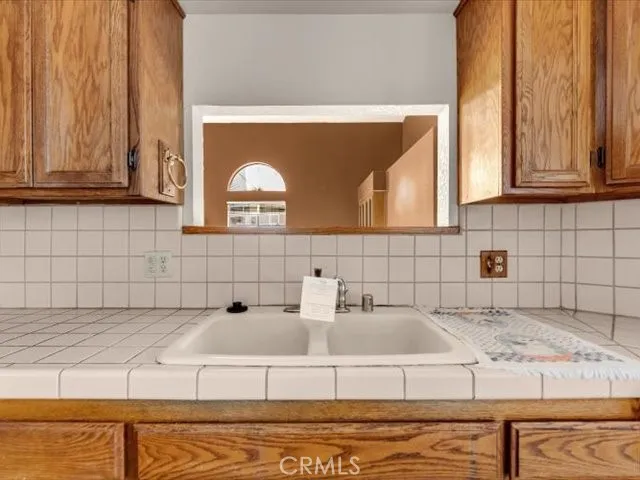 2132 Hope Lane Redding, CA 96003