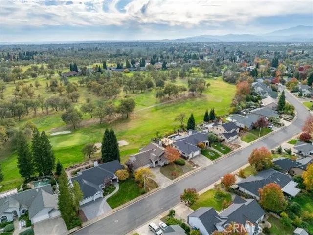 2132 Hope Lane Redding, CA 96003