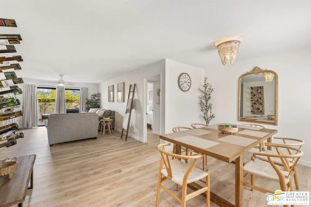 2230 S Palm Canyon Drive #6 Palm Springs, CA 92264