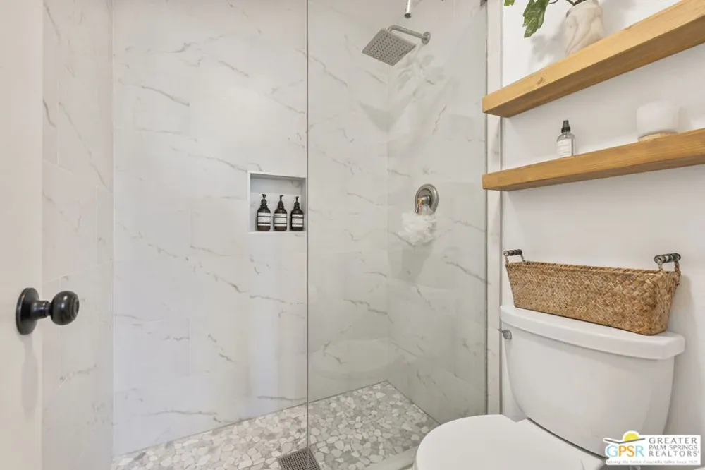 2230 S Palm Canyon Drive #6 Palm Springs, CA 92264