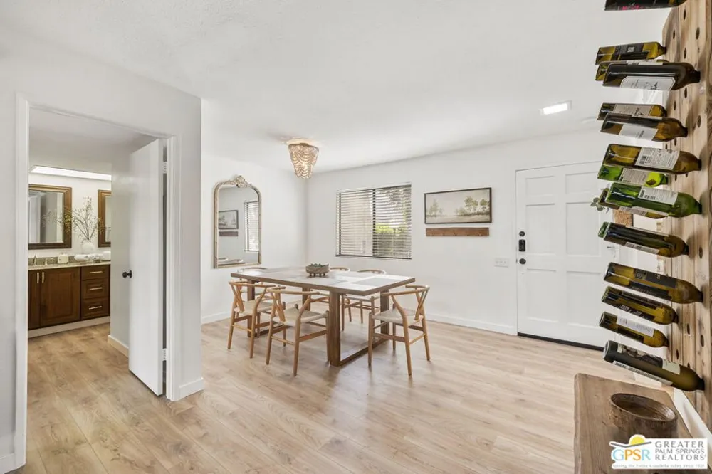 2230 S Palm Canyon Drive #6 Palm Springs, CA 92264