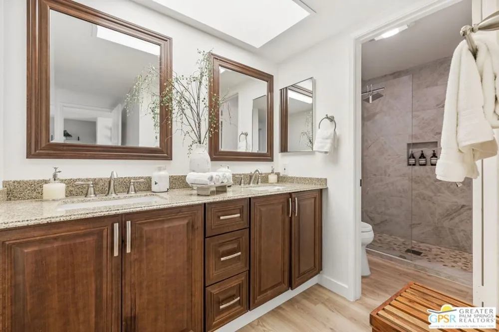 2230 S Palm Canyon Drive #6 Palm Springs, CA 92264