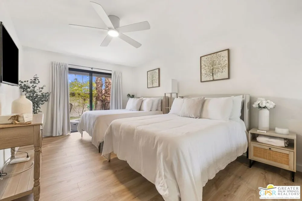2230 S Palm Canyon Drive #6 Palm Springs, CA 92264