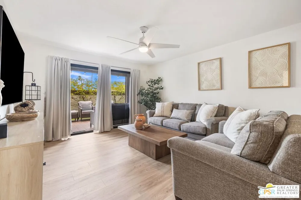 2230 S Palm Canyon Drive #6 Palm Springs, CA 92264