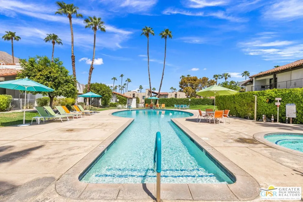 2230 S Palm Canyon Drive #6 Palm Springs, CA 92264