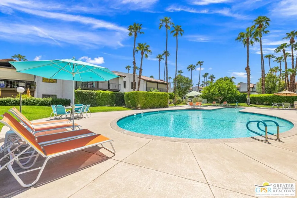 2230 S Palm Canyon Drive #6 Palm Springs, CA 92264