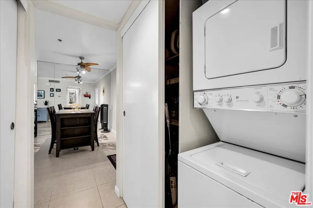 2700 Lawrence Crossley Road #83 Palm Springs, CA 92264