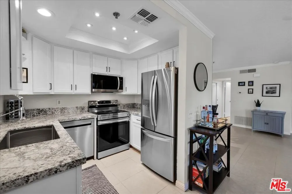 2700 Lawrence Crossley Road #83 Palm Springs, CA 92264
