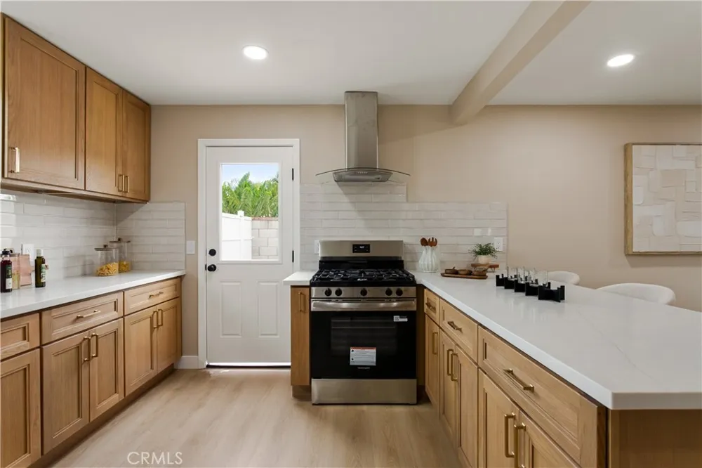 16212 E Elgenia Street Covina, CA 91722