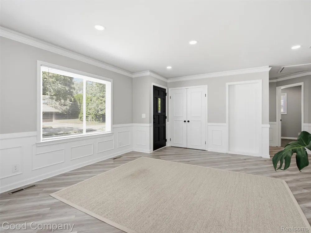 1112 Millard Avenue Royal Oak City, MI 48073