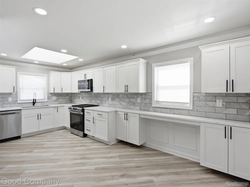 1112 Millard Avenue Royal Oak City, MI 48073