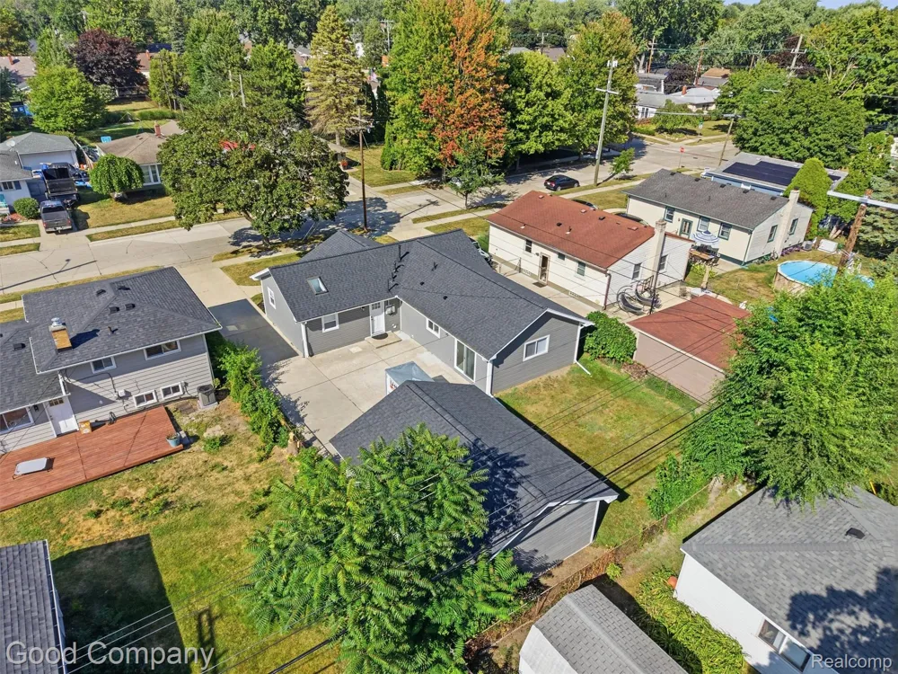 1112 Millard Avenue Royal Oak City, MI 48073