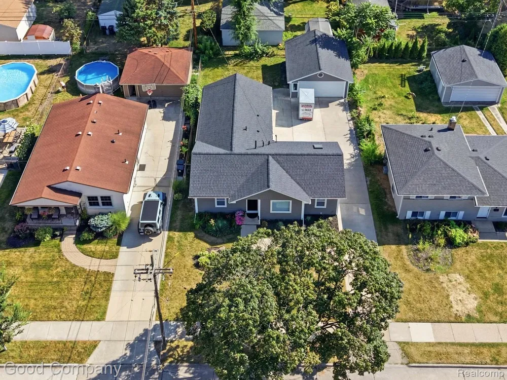 1112 Millard Avenue Royal Oak City, MI 48073