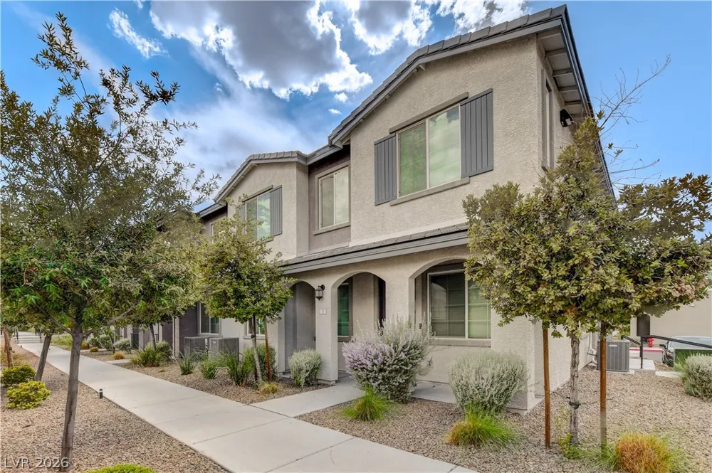 20 Barbara Lane #11 Las Vegas, NV 89183